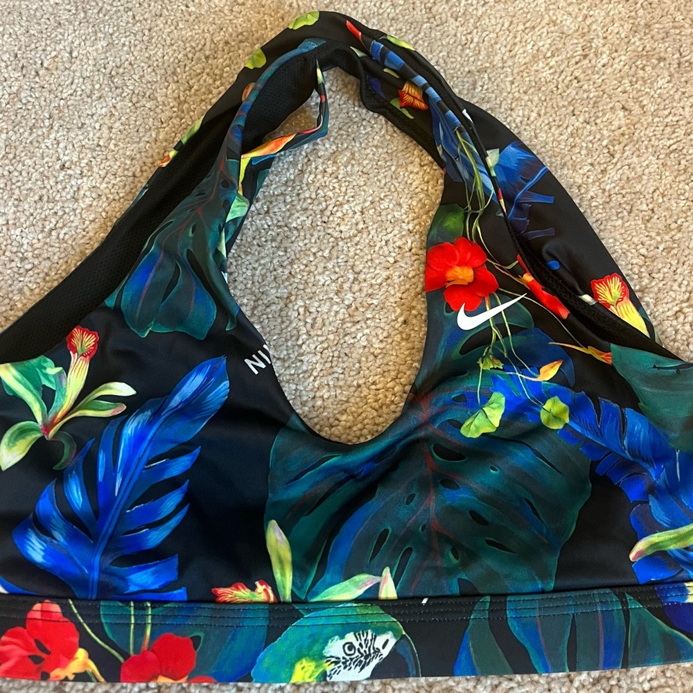 Nike Women’s Sports Bra